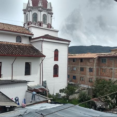 Hostel El Encanto Guatapé Kültér fotó